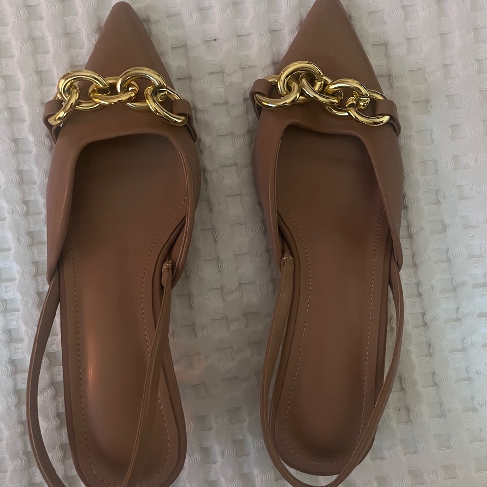 kitten heel sling backs